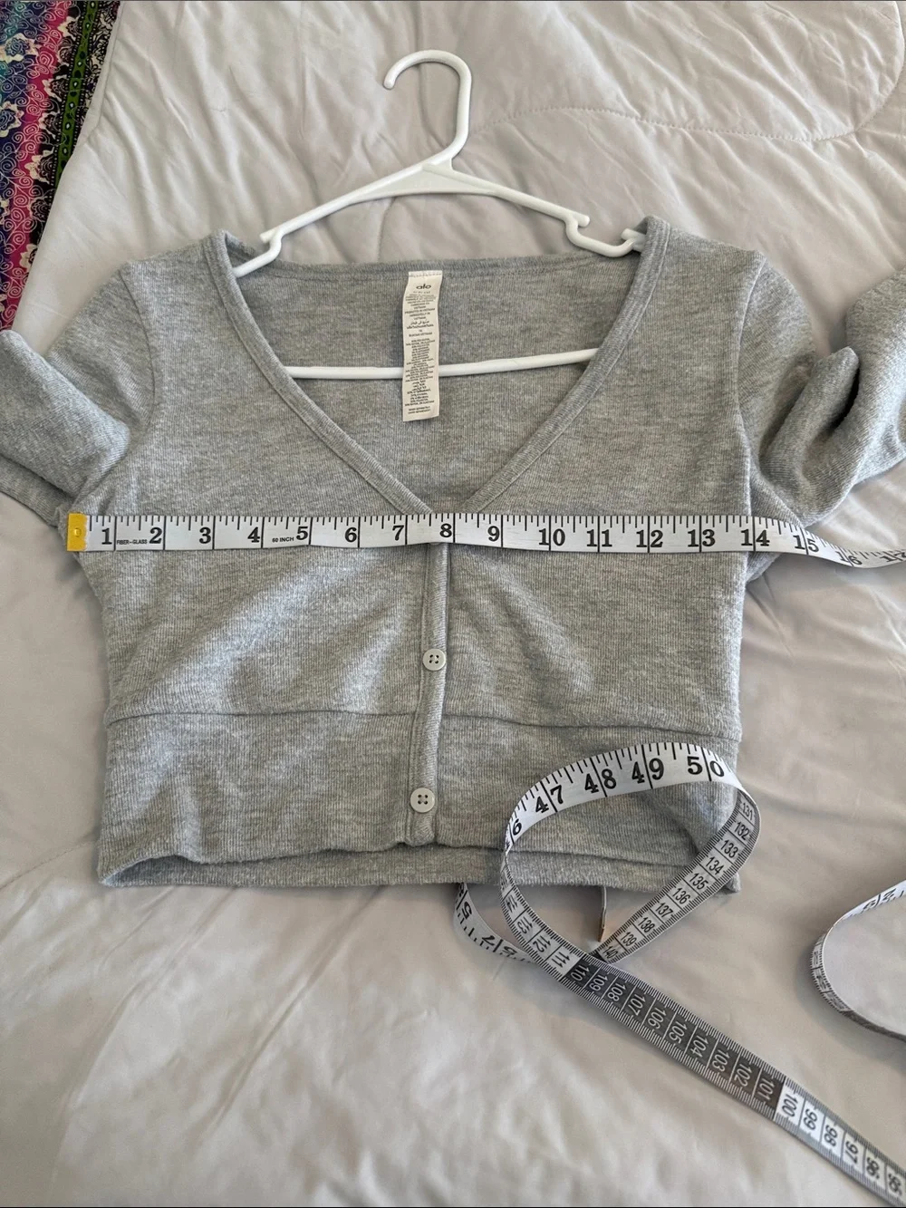 ALO Yoga Light Grey V-Neck Cropped Button Cardigan
